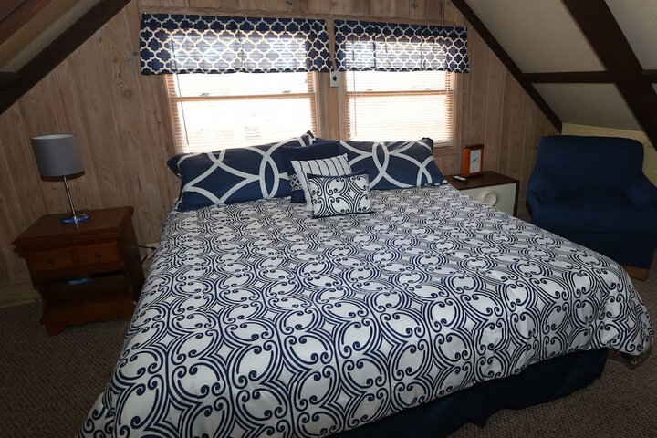 Room 3 of 400