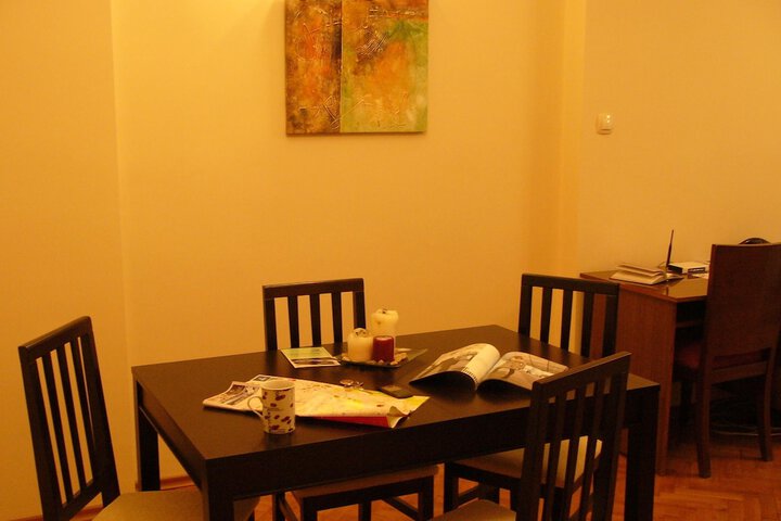 Room 8 of 13