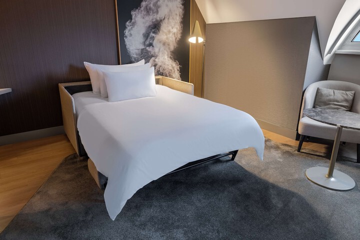 Room 9 of 56