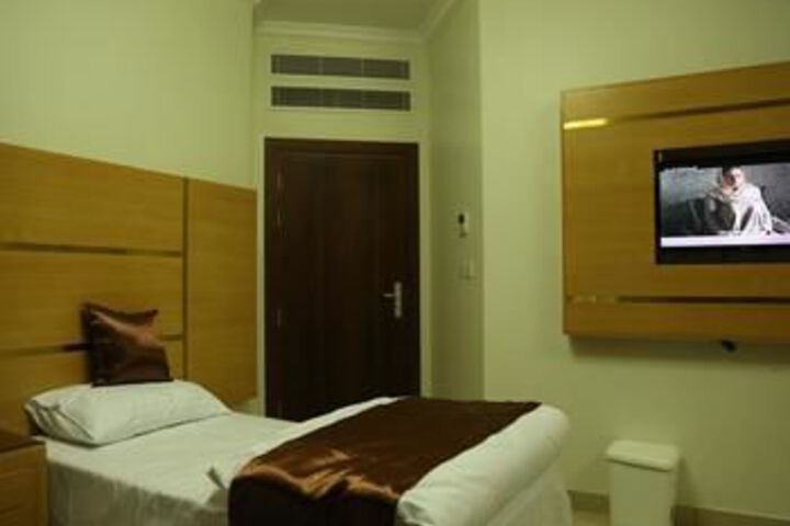 Room 21 of 45