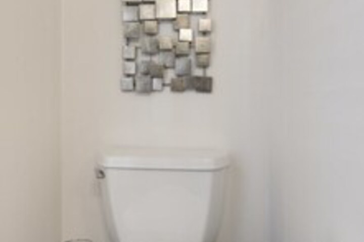 Room 2 of 61