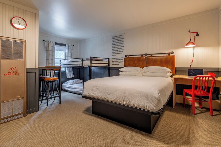 Room 18 of 60
