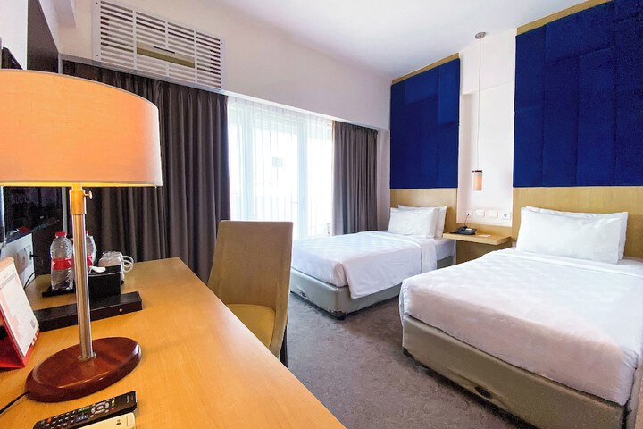 Room 16 of 73