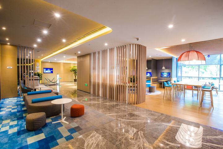 Hotel 53 of 60