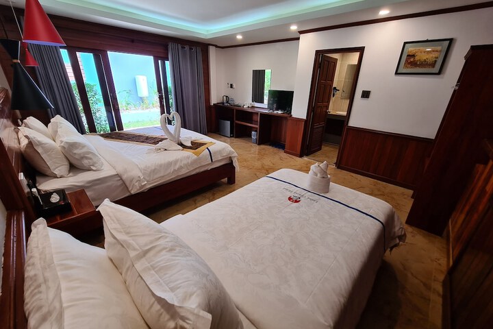 Room 4 of 87