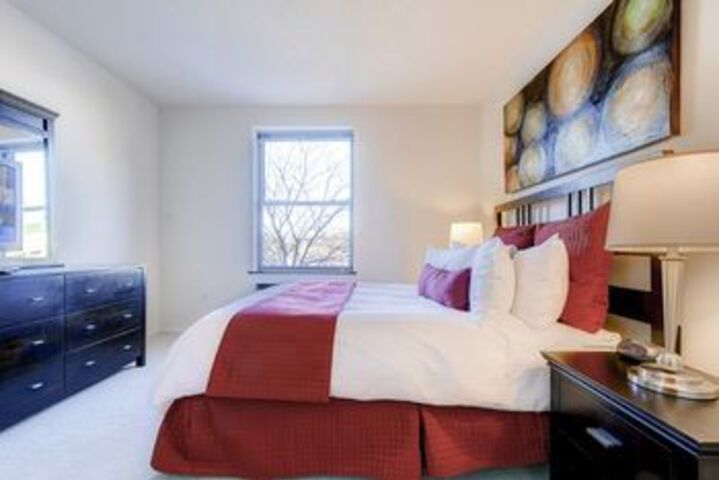 Room 12 of 24
