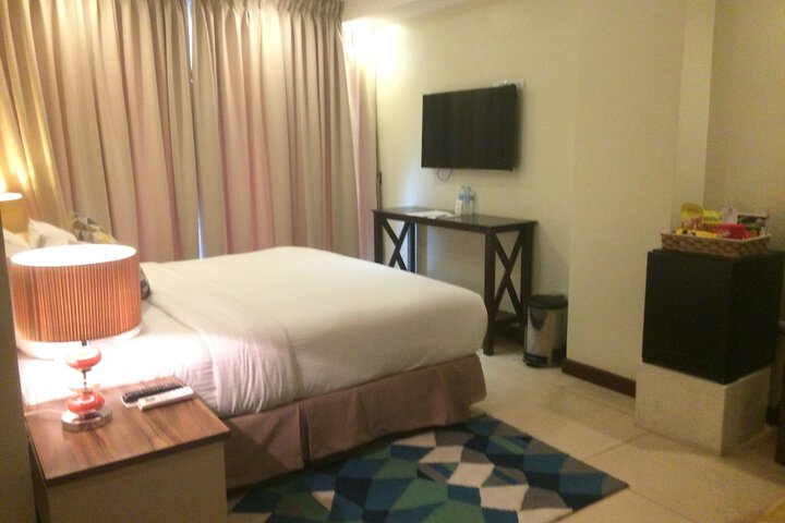 Room 12 of 43