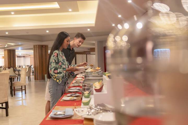 Dining 59 of 76