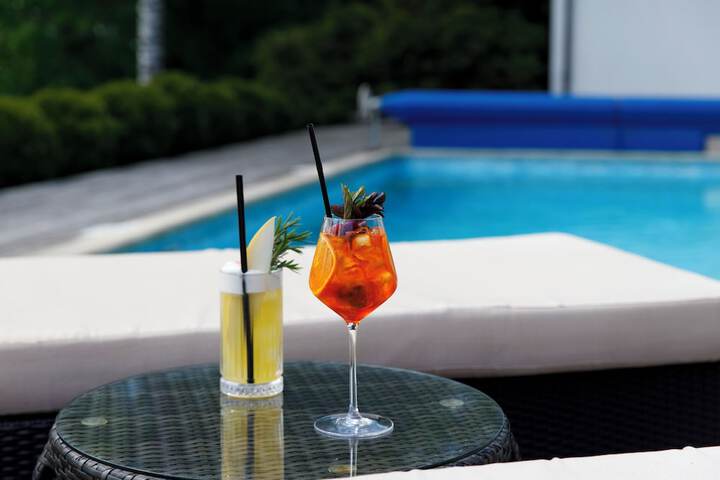 Pool 42 of 61