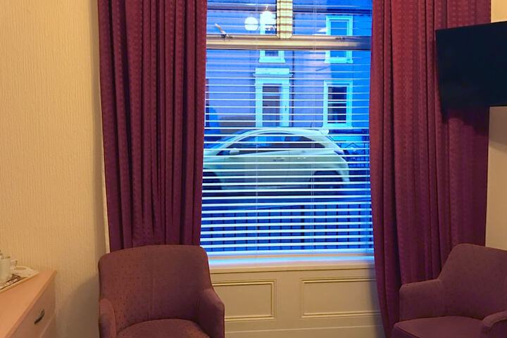 Room 17 of 35