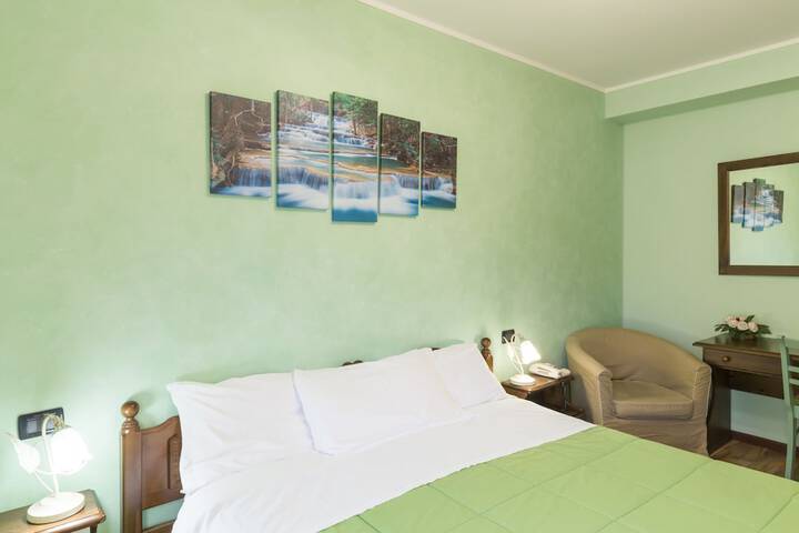Room 8 of 60