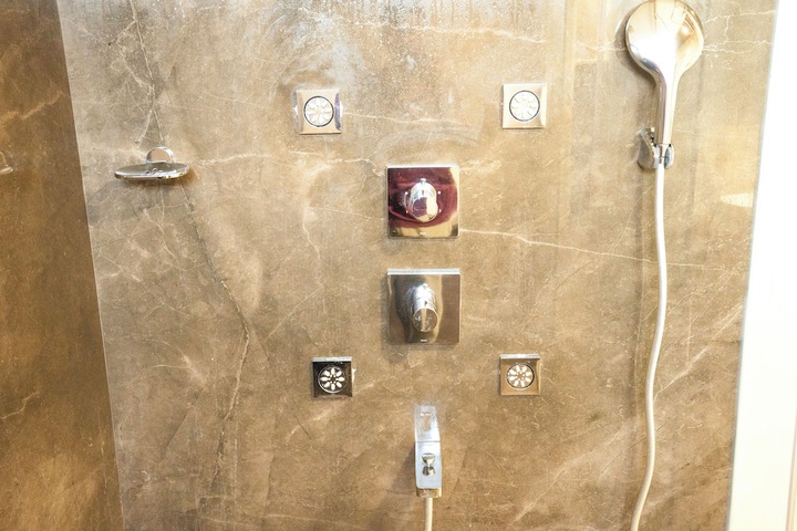 Room 116 of 136