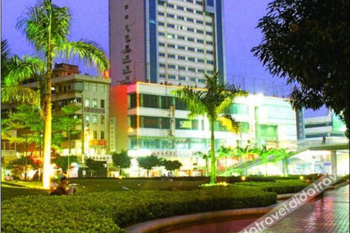 Wenhua Hotel