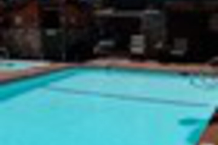 Pool 518 of 828