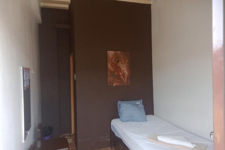 Room 5 of 24