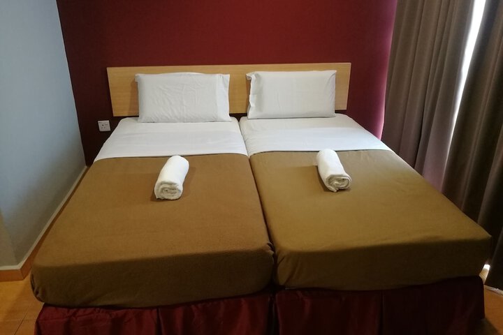 Room 16 of 39
