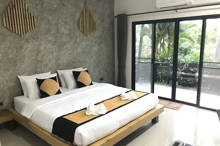 Room 3 of 14