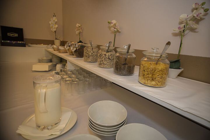 Breakfast area