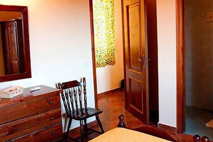 Room 16 of 65