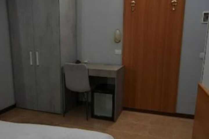 Room 31 of 68