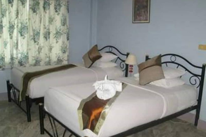 Room 12 of 51