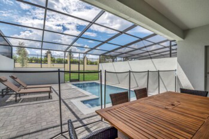 Terrace/Patio 2 of 65