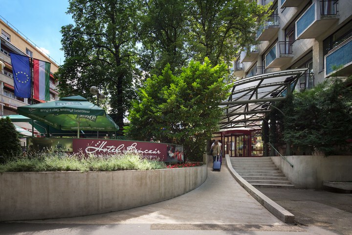 Hotel 58 of 75