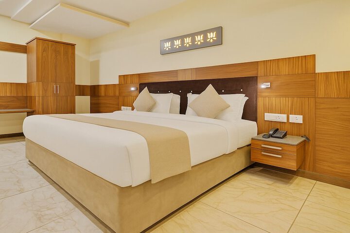 Room 10 of 40