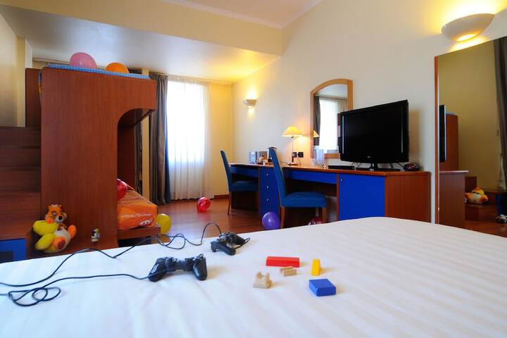 Room 78 of 188