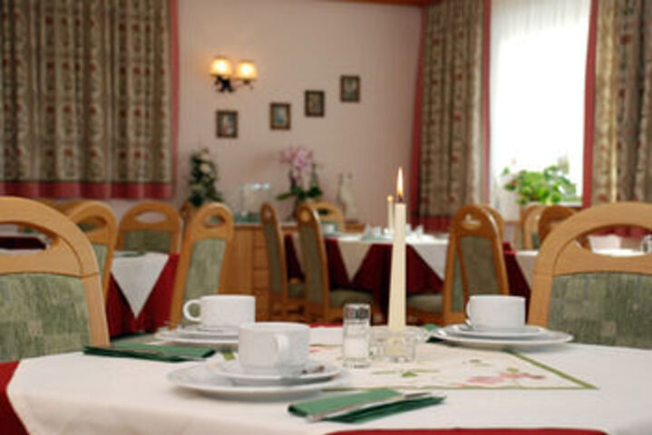 Breakfast/Coffee Service 36 of 136