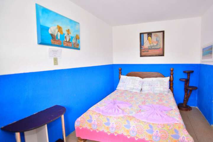 Room 12 of 36