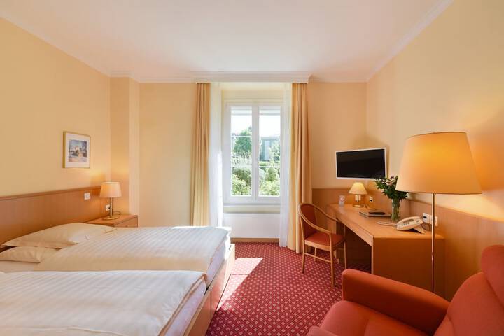 Room 25 of 65