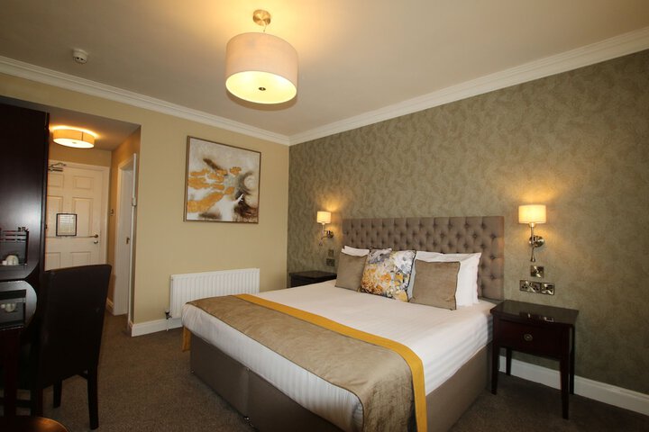 Room 10 of 36
