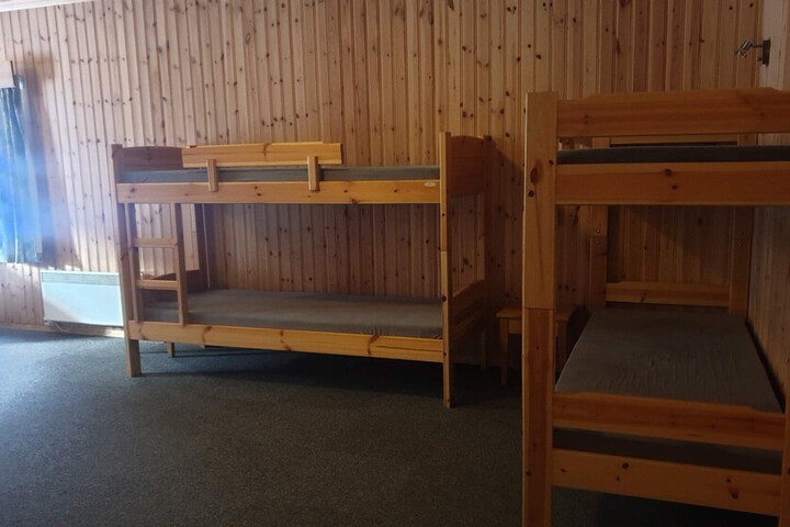 Room 16 of 117