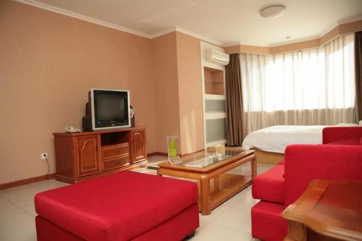 Room 16 of 43