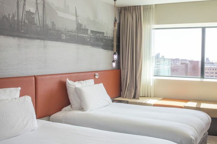 Room 12 of 89