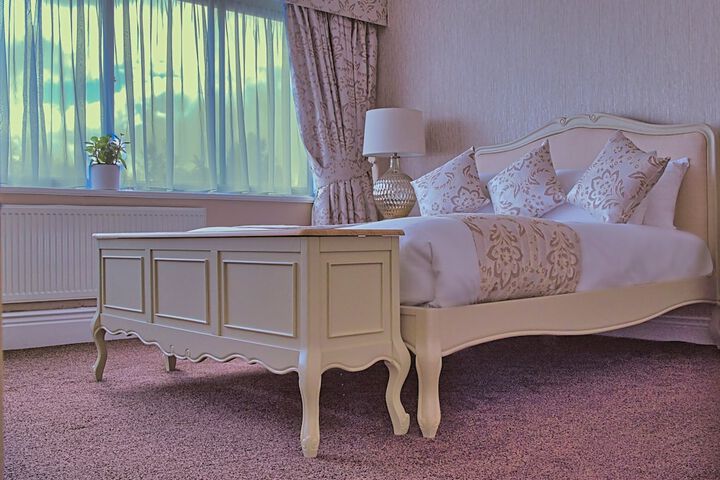 Room 19 of 52