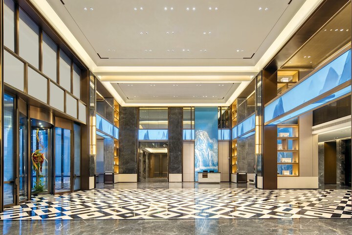 Hotel 67 of 72