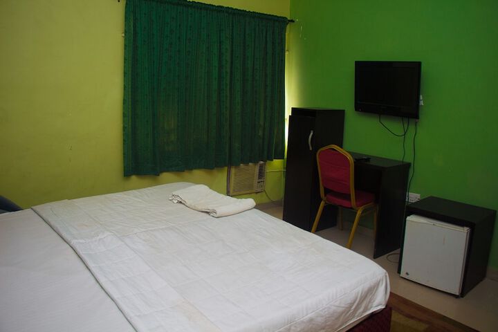 Room 14 of 35