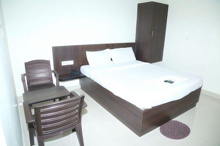 Room 3 of 9
