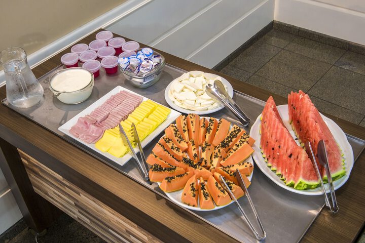 Breakfast/Coffee Service 40 of 60