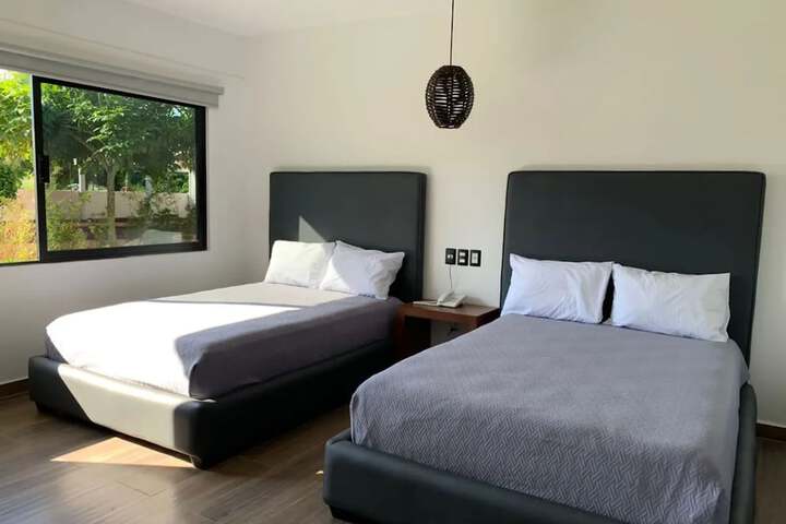 Room 14 of 48