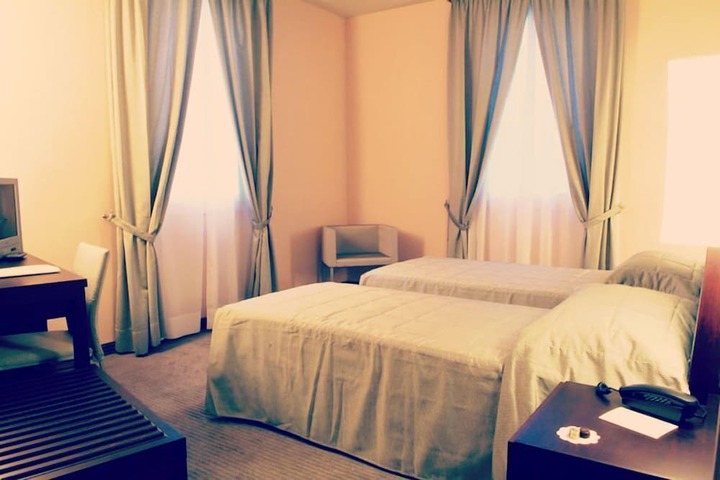 Room 5 of 45