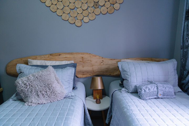 Room 2 of 38