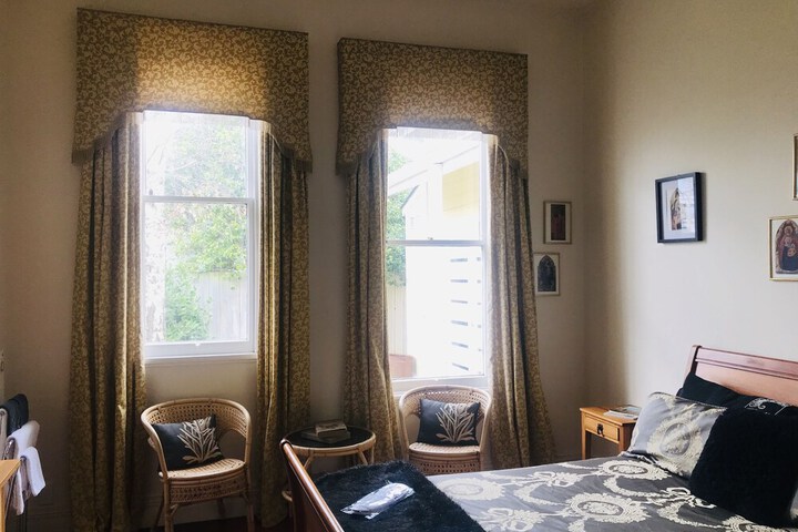 Room 11 of 51