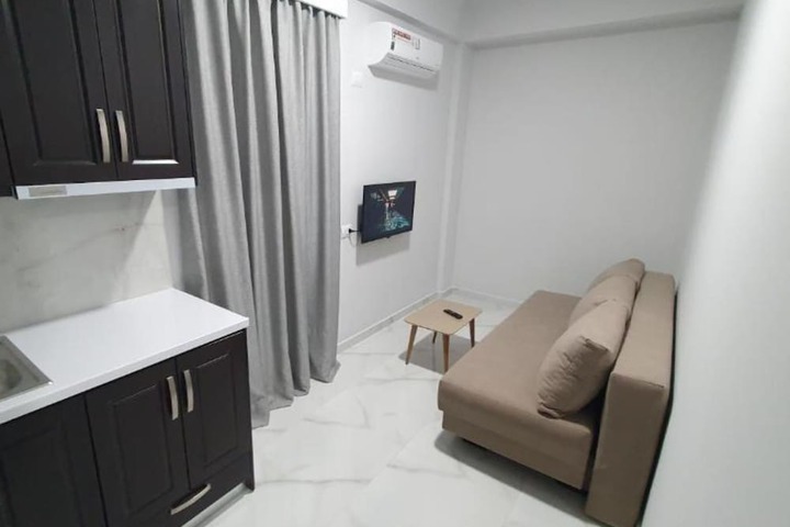 Room 6 of 49