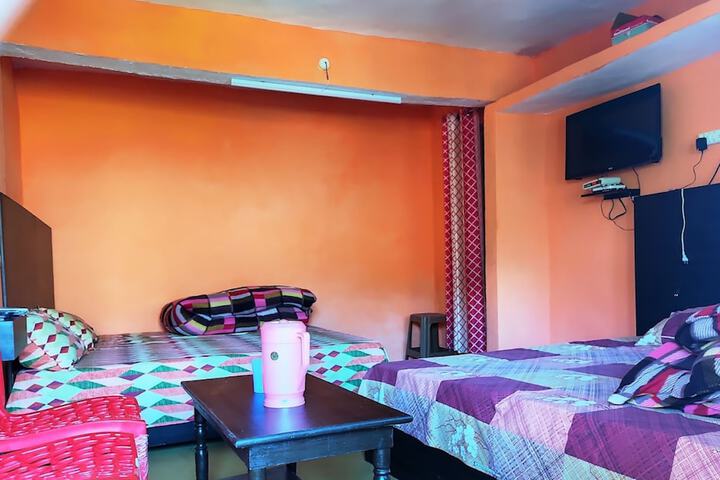 Room 7 of 13