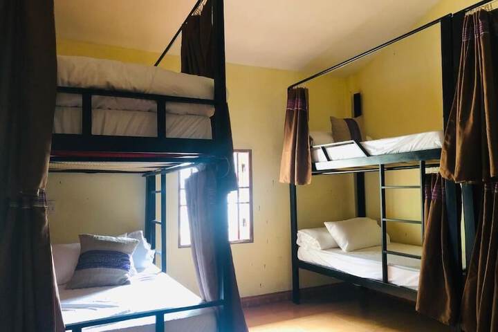 Room 13 of 48