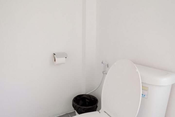 Room 69 of 79