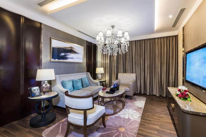 Room 20 of 36